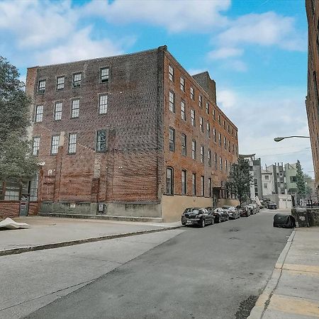 Frontdesk I Carriage Wheel Lofts Apts Philadelphia Appartamento Esterno foto