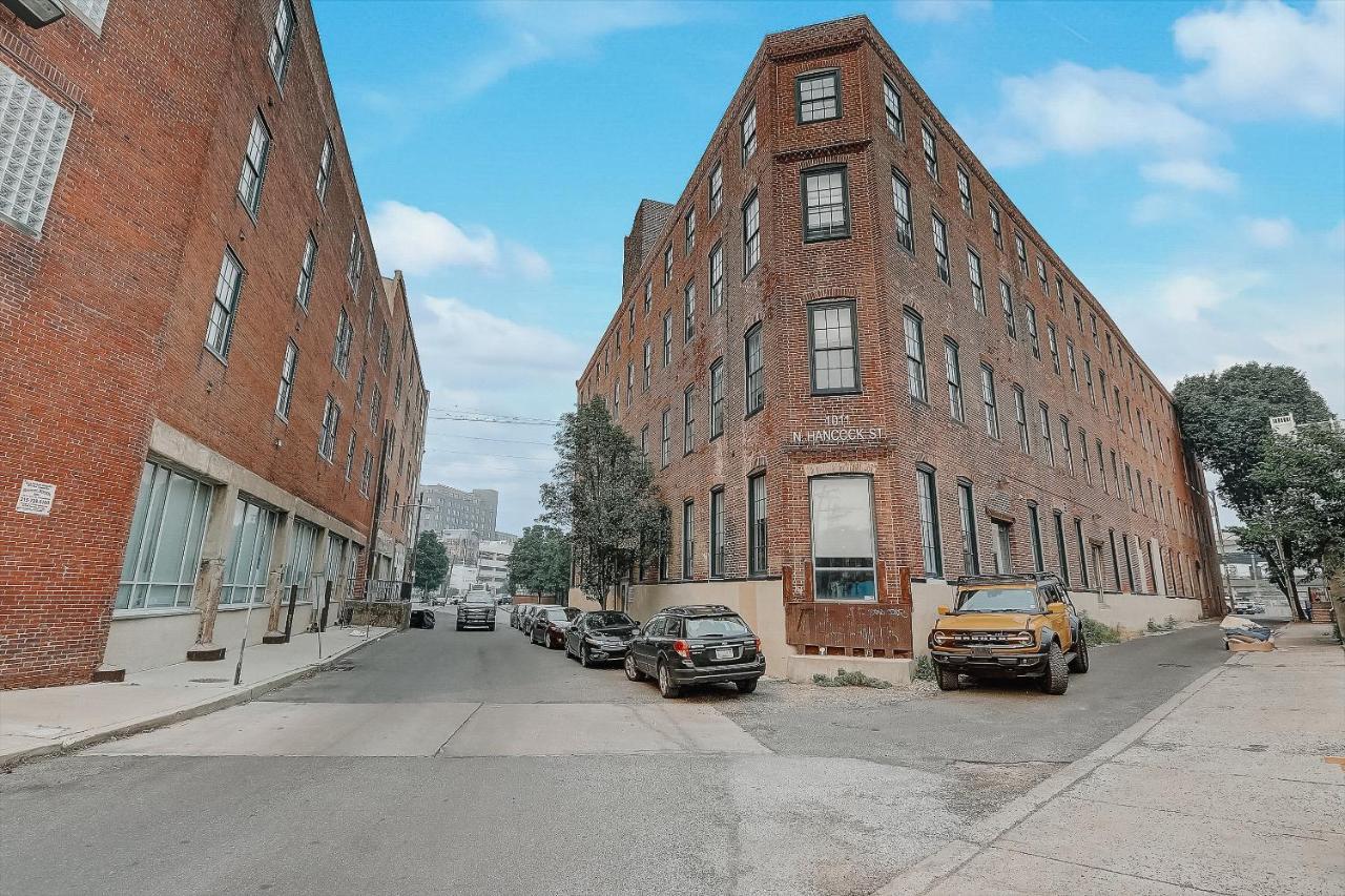 Frontdesk I Carriage Wheel Lofts Apts Philadelphia Appartamento Esterno foto
